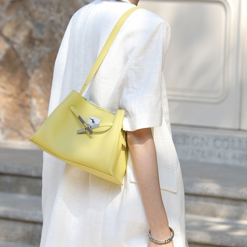 Women's Full-Grain Leather Structured Lock Crossbody Shoulder Hobo Bag