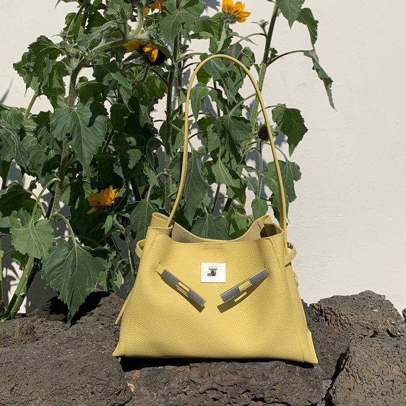 Women's Full-Grain Leather Structured Lock Crossbody Shoulder Hobo Bag