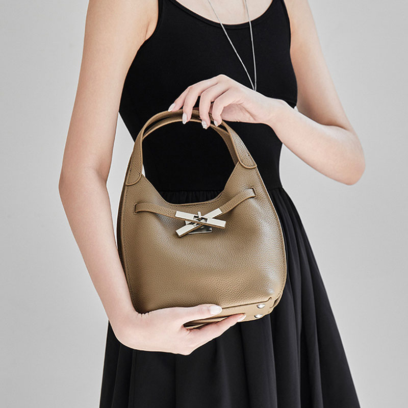 Women's Full-Grain Leather Pebble Hardware Top Handle Shoulder Bag