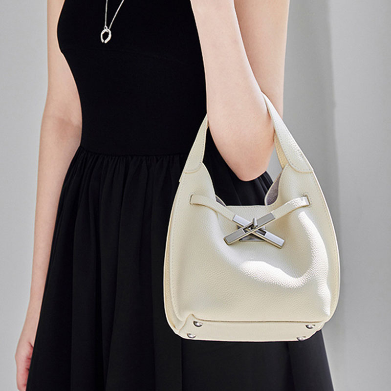 Women's Full-Grain Leather Pebble Hardware Top Handle Shoulder Bag