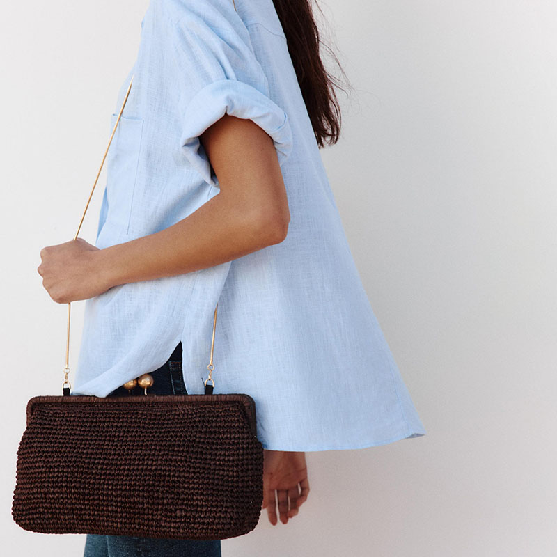Pochette en tissu pour femme, avec bandoulière à chaîne et fermoir « Kiss Lock »