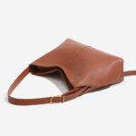 Sac hobo à bandoulière en cuir vegan texturé pour femme