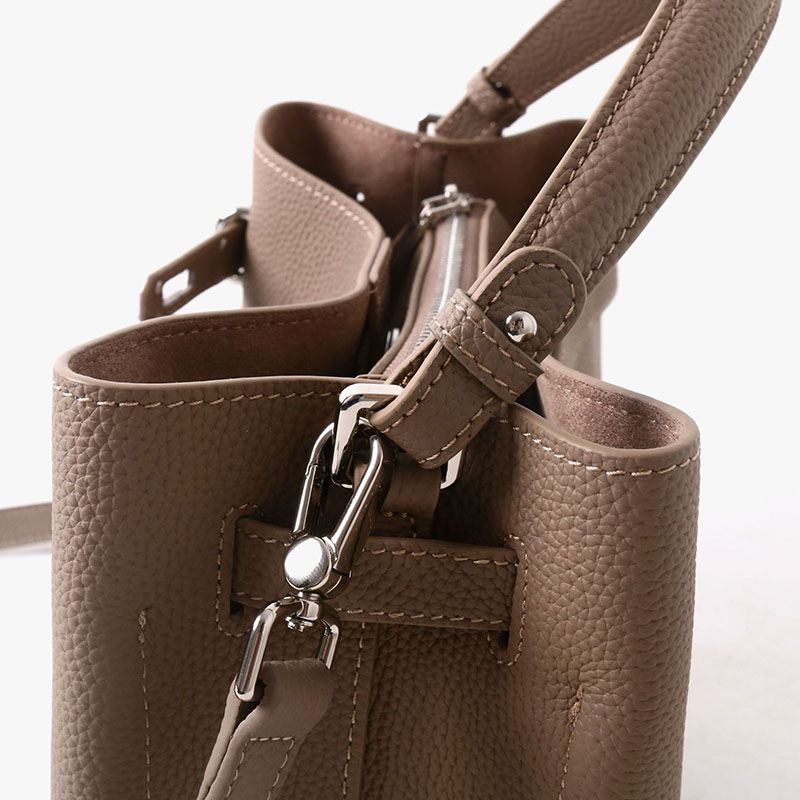 Women's Full-Grain Leather Pebbled Lock Shoulder Crossbody Bucket Handbag