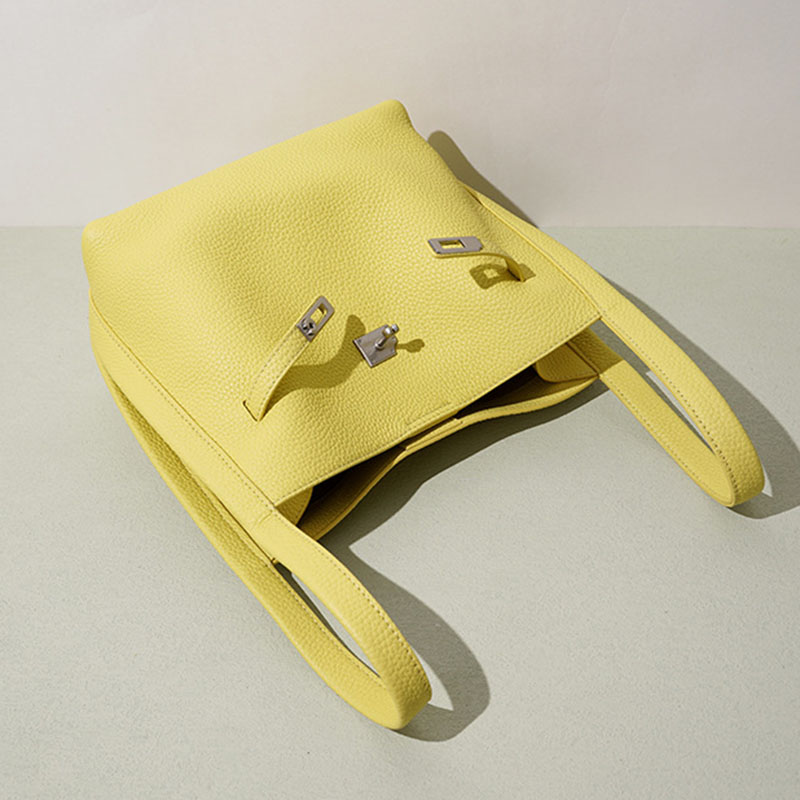 Women's Full-Grain Leather Pebbled Turn-Lock Crossbody Strap Bucket Bags