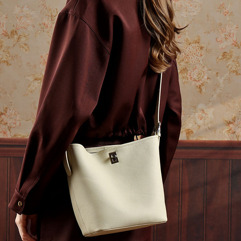 Women's Full-Grain Leather Textured Turn-Lock Shoulder Bucket Bag