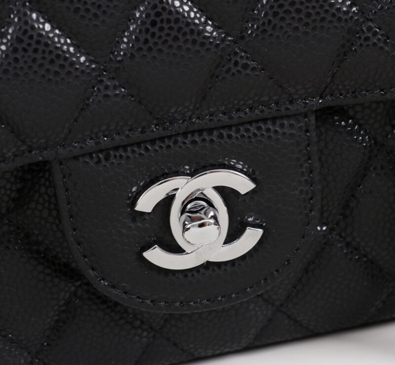 Women's Pebbled Cowhide Leather Quilted Chains Bags - Silver Hardware