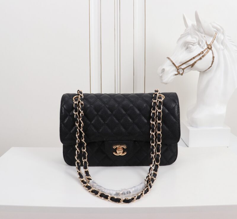 Women's Pebbled Cowhide Leather Quilted Chains Bags - Gold Hardware