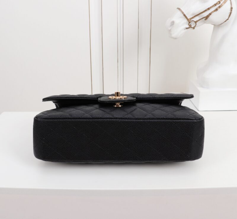 Women's Pebbled Cowhide Leather Quilted Chains Bags - Gold Hardware