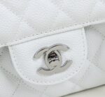 Women's Pebbled Cowhide Leather Quilted Chains Bags - Silver Hardware