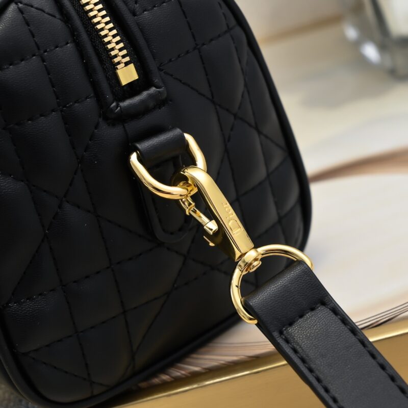 Women's Quilted Cowhide Leather Top Handle Boston Bags 20 - Gold Hardware