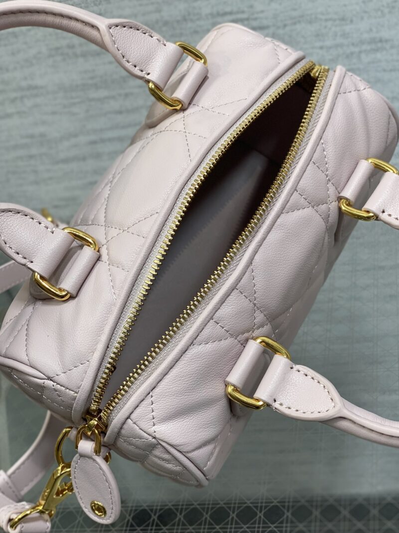 Women's Calfskin Quilted Groove Top Handle bags 20