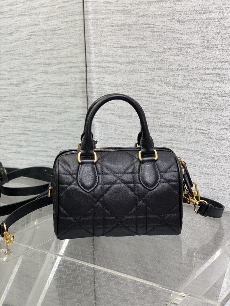 Women's Calfskin Quilted Groove Top Handle bags 20