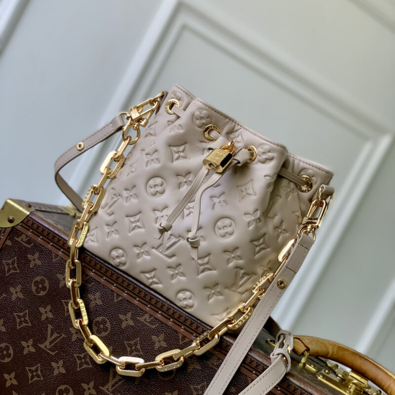 Women's Lambskin Embbossed Busket Bags