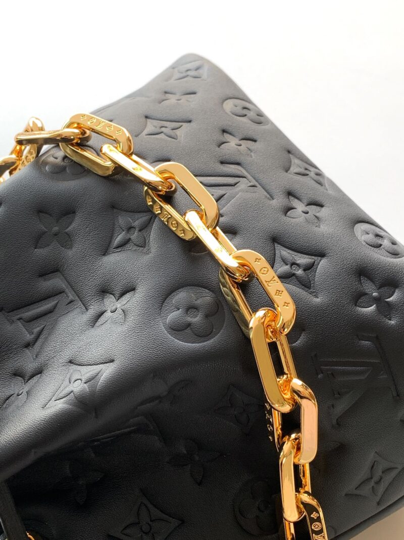 Women's Lambskin Embbossed Busket Bags
